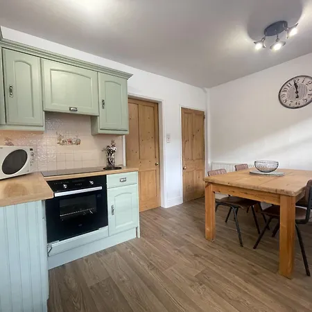 Holiday home Birchgate *